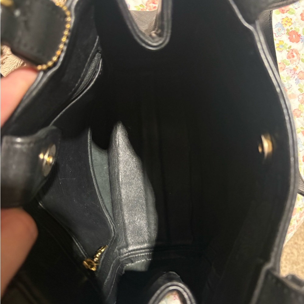 Vintage Coach Black Leather Shoulder Bag with Gold Buckles - Picture 7 of 12